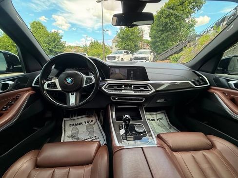 Used 2022 BMW X5 M50i AWD/4WD image 23