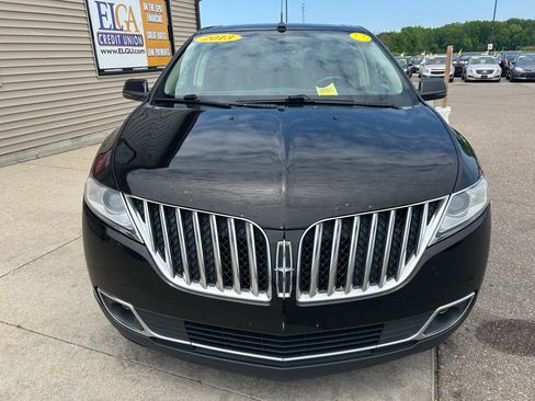 Used 2013 Lincoln MKX AWD image 2