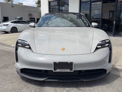 Used 2021 Porsche Taycan 4S AWD/4WD image 2