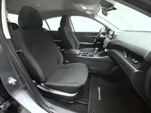 Certified 2025 Nissan Sentra S image 15