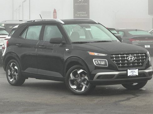 New 2026 Hyundai Venue SEL image 2