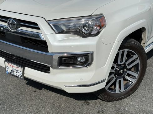 Used 2024 Toyota 4Runner Limited AWD/4WD image 3