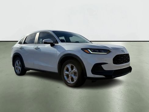 Used 2023 Honda HR-V LX image 6