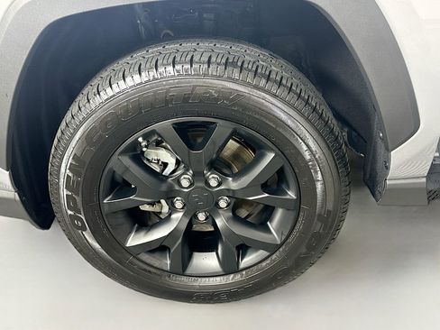 Used 2025 Toyota RAV4 LE image 31