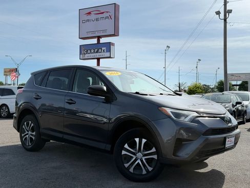 Used 2018 Toyota RAV4 LE w/ All Weather Liner Package FWD image 2