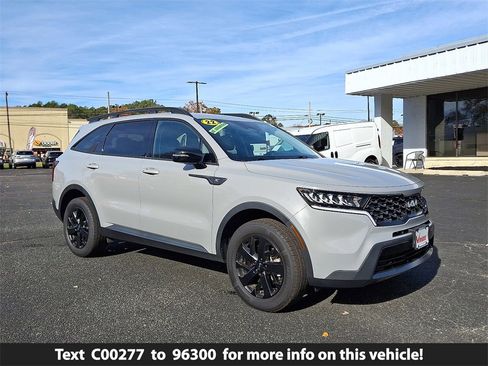 Used 2022 Kia Sorento S image 1
