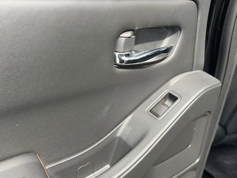 Used 2024 Nissan Frontier PRO-4X w/ Pro Convenience Package image 22