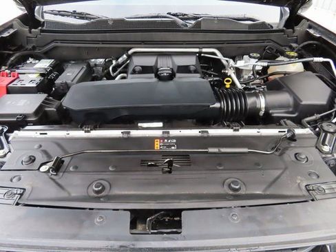 Used 2023 GMC Canyon Elevation w/ Convenience Package image 12