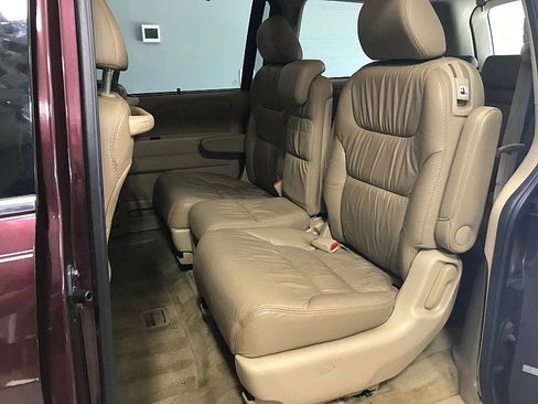 Used 2010 Honda Odyssey EX-L image 18