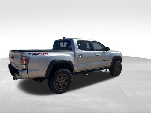 Used 2022 Toyota Tacoma TRD Off-Road w/ TRD Premium Off Road Package image 5