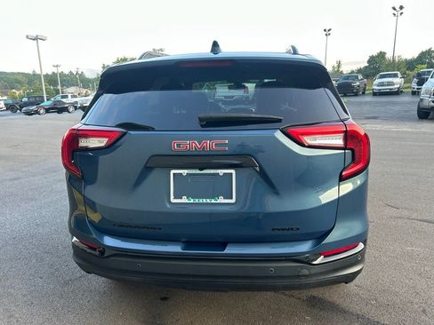 Used 2024 GMC Terrain SLE w/ Driver Convenience Package AWD/4WD image 5