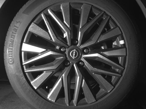 Used 2025 Nissan Altima 2.5 SV image 13