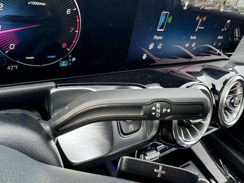 New 2026 Mercedes-Benz GLB 250 4MATIC image 38