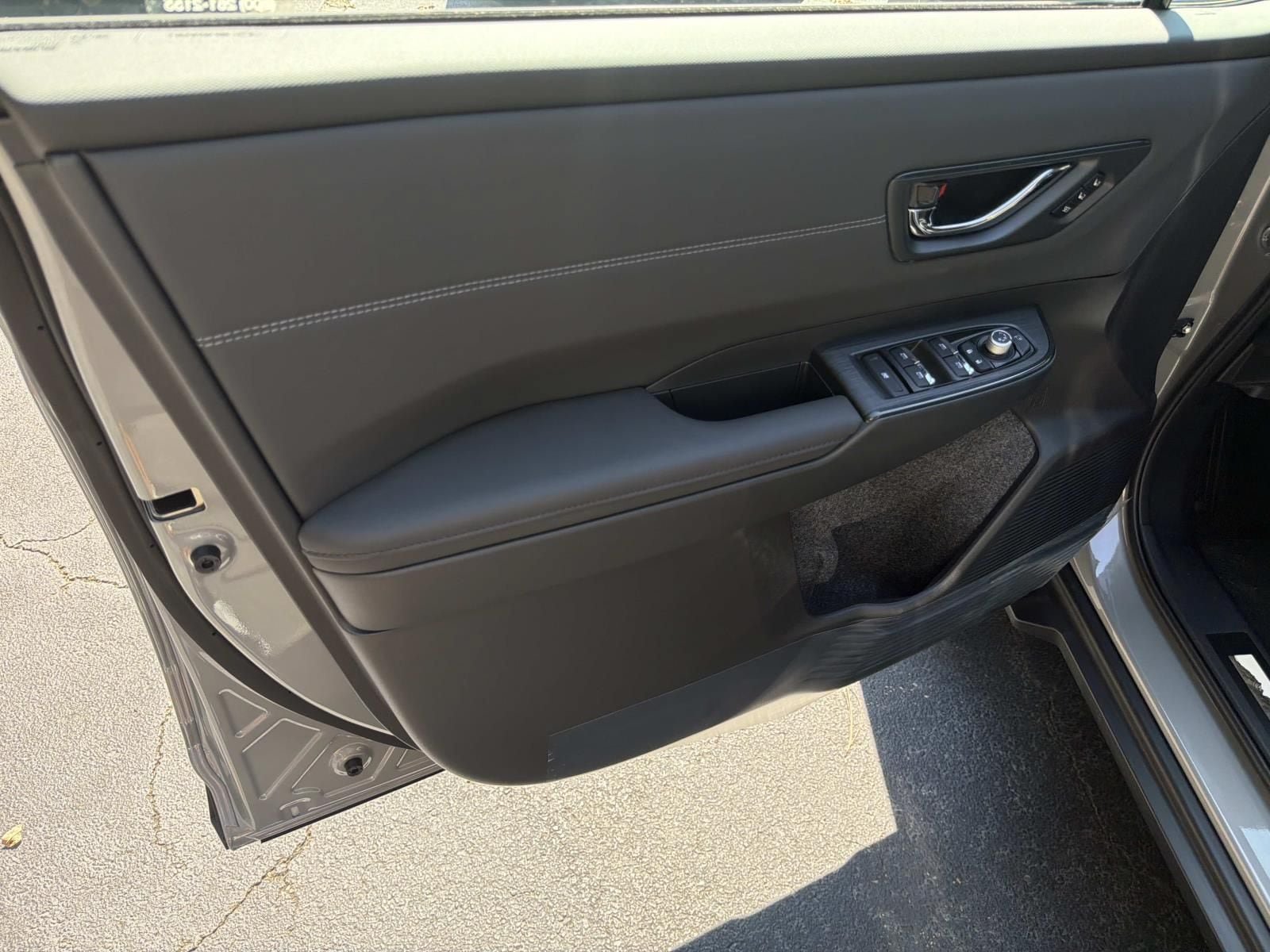 New 2026 Subaru Outback Touring AWD/4WD image 10