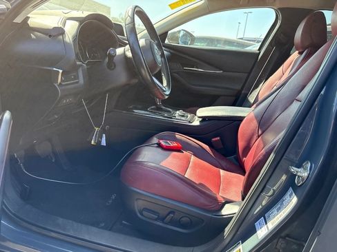 Used 2023 MAZDA CX-30 AWD 2.5 S w/ Preferred Package image 2