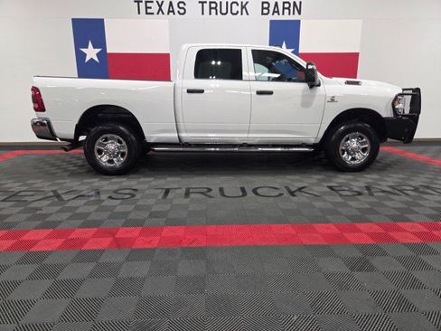 Used 2023 RAM 3500 Tradesman w/ Towing Technology Group AWD/4WD image 13