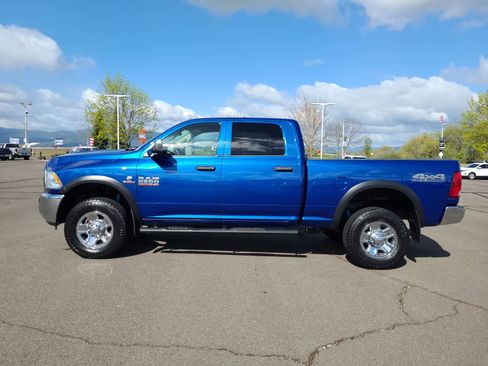 Used 2017 RAM 2500 Tradesman w/ Chrome Appearance Group image 11