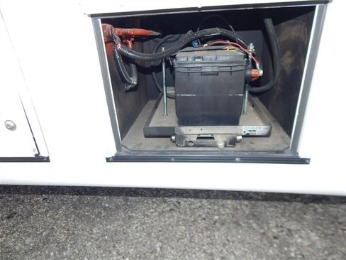 Used 2016 Chevrolet Express 4500 w/ Shuttle Bus Package image 13