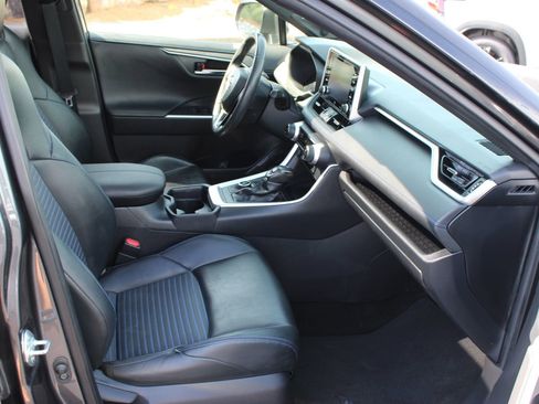 Used 2020 Toyota RAV4 XSE AWD/4WD image 24