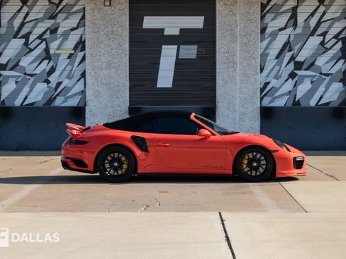 Used 2017 Porsche 911 Turbo S AWD/4WD image 17