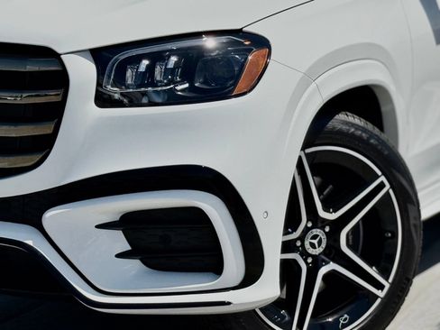 New 2026 Mercedes-Benz GLS 450 4MATIC image 4