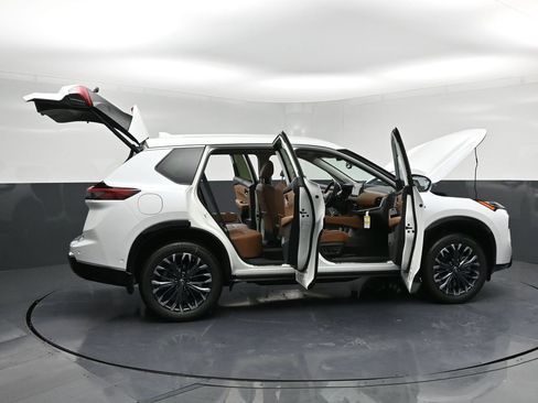 New 2026 Nissan Rogue Platinum w/ Tech Package image 38