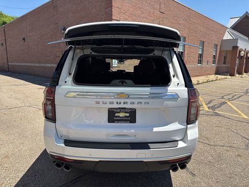 Used 2023 Chevrolet Suburban High Country AWD/4WD image 8