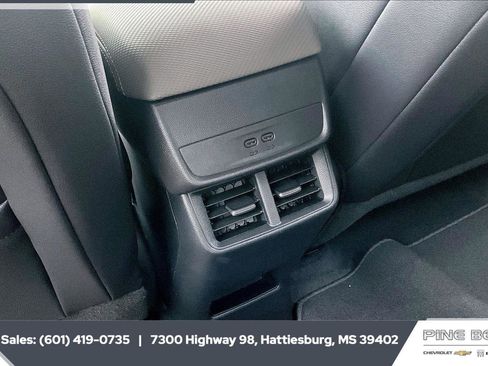 New 2026 Chevrolet Equinox LT FWD image 25
