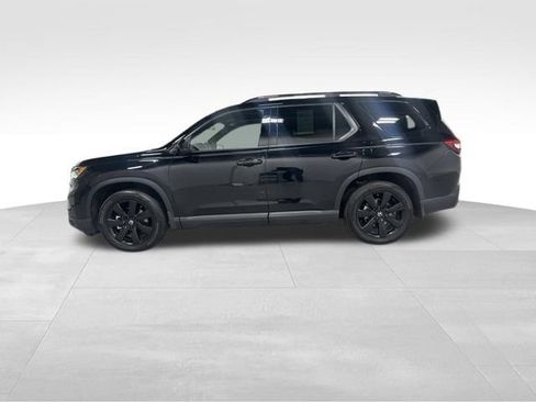Used 2025 Honda Pilot Black Edition image 9