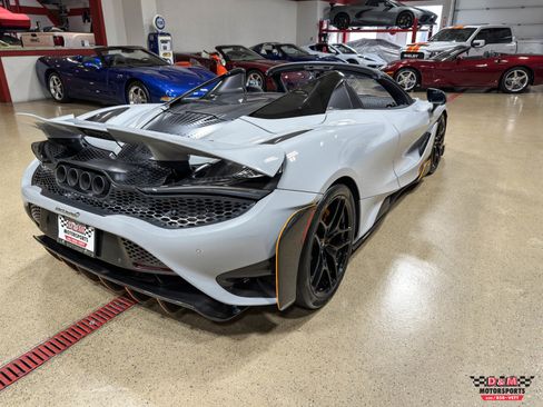 Used 2022 McLaren 765LT image 52