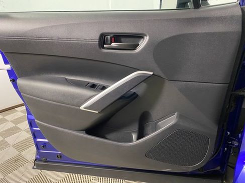 Used 2024 Toyota Corolla Cross LE image 21