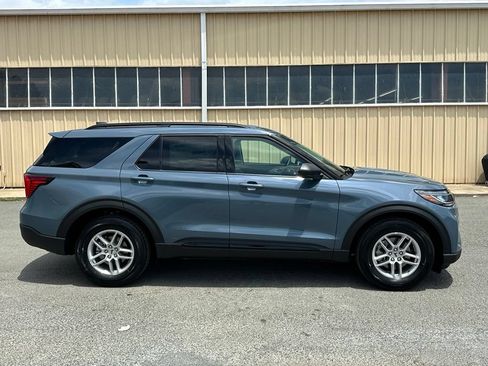 New 2026 Ford Explorer Active w/ Active Comfort Package RWD image 9
