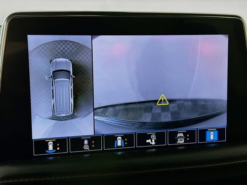 Used 2021 Chevrolet Tahoe RST w/ Luxury Package image 13