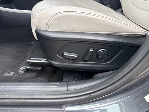 Used 2022 Hyundai Tucson Limited image 46