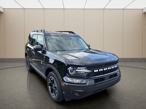 Used 2025 Ford Bronco Sport Outer Banks w/ Outer Banks Tech Package+ AWD/4WD image 8