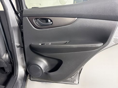 Used 2020 Nissan Rogue Sport S w/ Appearance Package FWD image 27