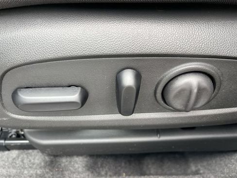Used 2024 Buick Envista Preferred w/ Convenience I Package FWD image 12