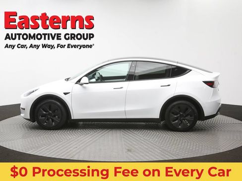 Used 2022 Tesla Model Y Long Range AWD/4WD image 56