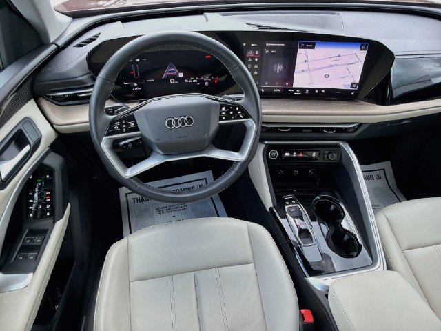 Used 2025 Audi Q5 Premium AWD/4WD image 14