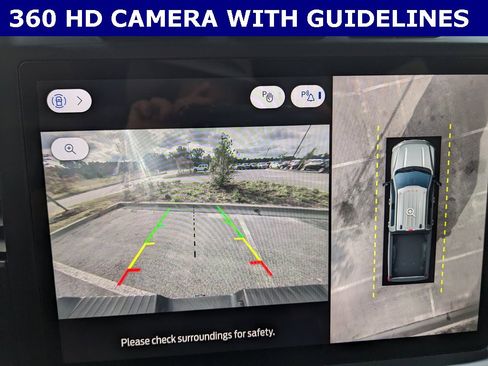 Used 2023 Ford F250 Lariat w/ Chrome Package image 3