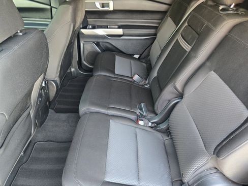 Used 2022 Ford Explorer XLT RWD image 22