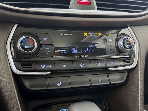 Used 2019 Hyundai Santa Fe Limited w/ Cargo Package image 15
