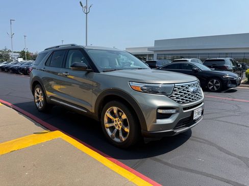 Used 2020 Ford Explorer Platinum w/ Premium Technology Package AWD/4WD image 1