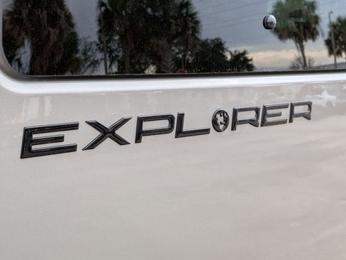 New 2026 Chevrolet Express 2500 WT w/ Driver Convenience Package image 7