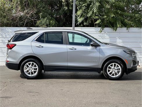 Used 2024 Chevrolet Equinox LT AWD/4WD image 13