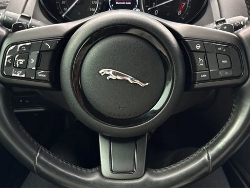 Used 2017 Jaguar F-TYPE Coupe RWD image 20