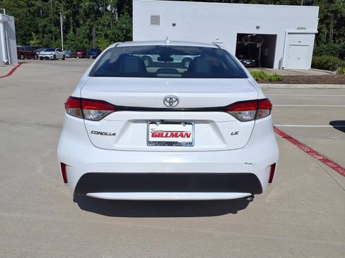 Used 2021 Toyota Corolla LE FWD image 7