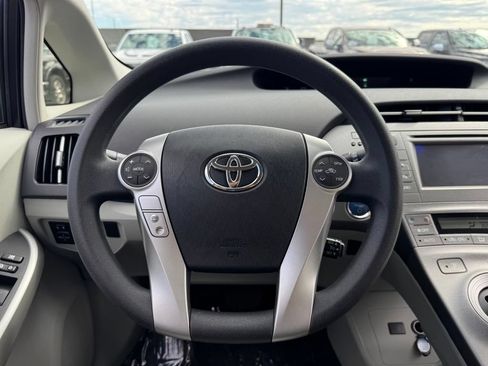 Used 2014 Toyota Prius Two FWD image 28