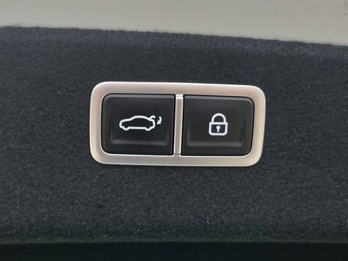 Used 2024 Genesis G80 3.5T Sport Prestige image 9