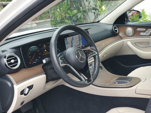 Used 2021 Mercedes-Benz E 350 4MATIC Sedan w/ Premium Package image 23